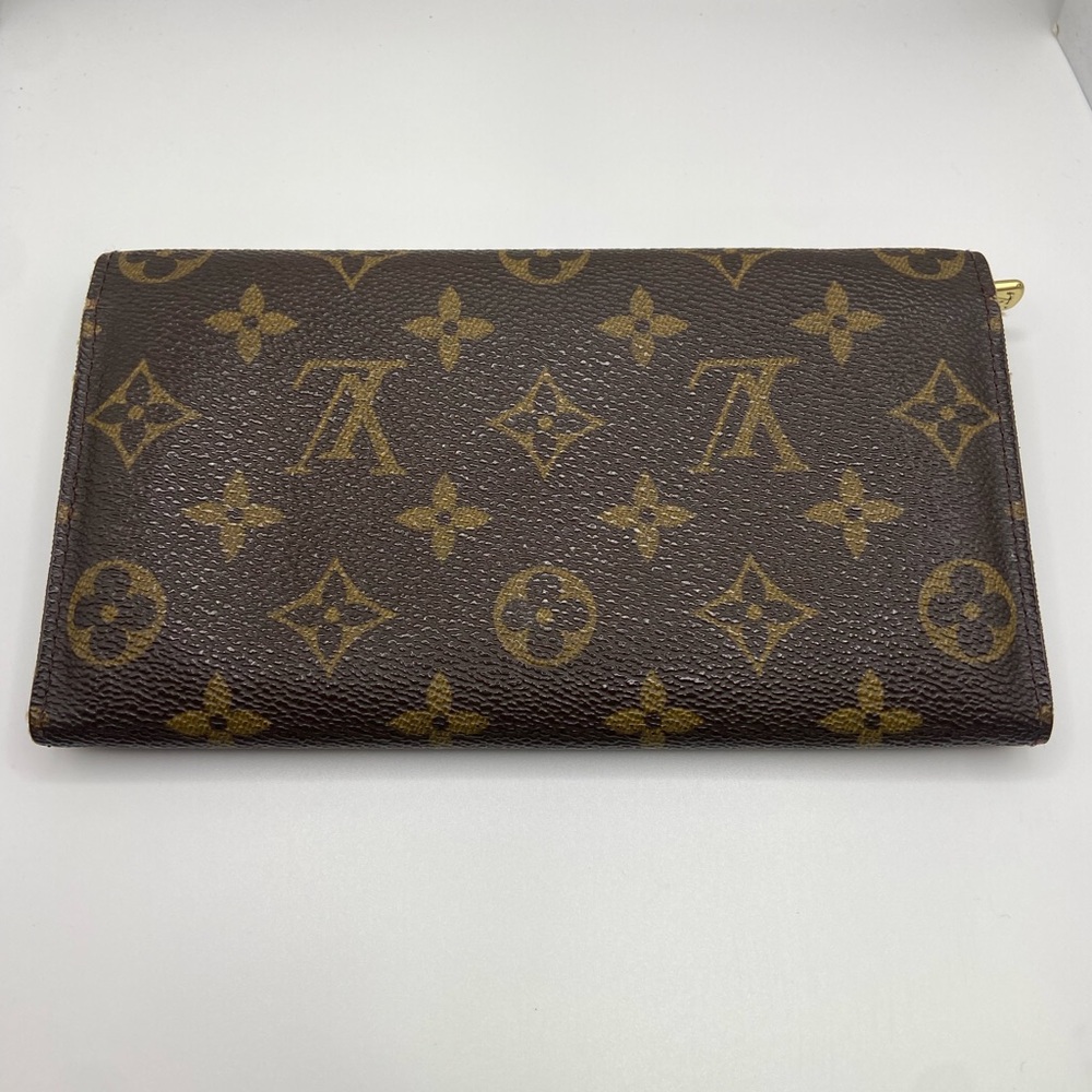 Louis Vuitton Monogram Wallet - Picture 2 of 16